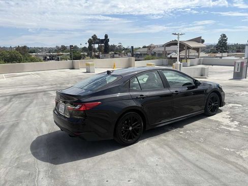 Used 2025 Toyota Camry SE FWD image 34
