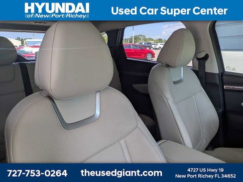 Certified 2024 Hyundai Tucson Limited FWD image 6