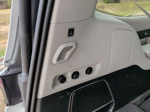 Used 2024 Jeep Wagoneer Series III w/ Premium Group I image 56