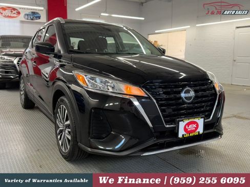 Used 2022 Nissan Kicks SV FWD image 5