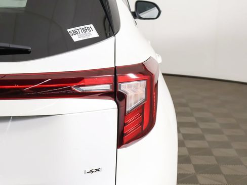 Used 2024 Kia Seltos S AWD/4WD image 16