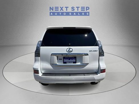 Used 2018 Lexus GX 460 Premium w/ Premium Package AWD/4WD image 7