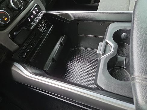 Used 2019 RAM 1500 Big Horn RWD image 25