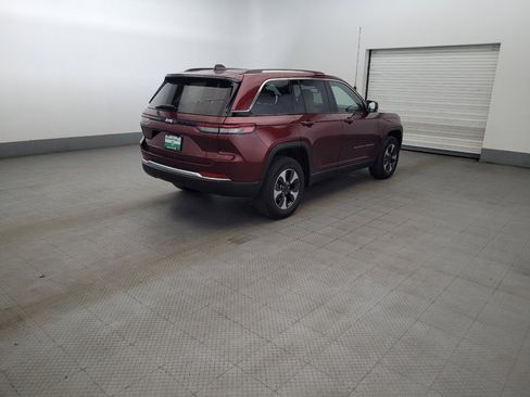 Used 2023 Jeep Grand Cherokee 4WD 4xe image 9