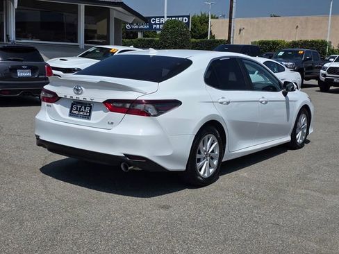 Used 2022 Toyota Camry LE FWD image 4