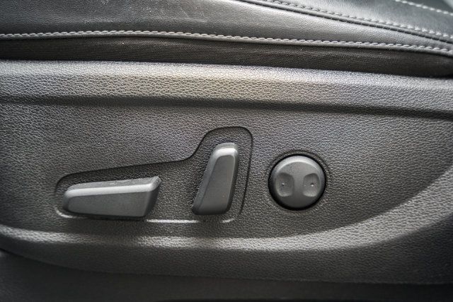 Used 2025 Kia Telluride S AWD/4WD image 47