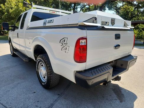 Used 2016 Ford F250 XL w/ Power Equipment Group image 5