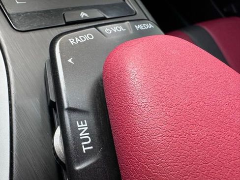 Used 2020 Lexus UX 250h F Sport image 21