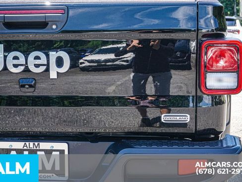 Used 2023 Jeep Gladiator Overland image 13