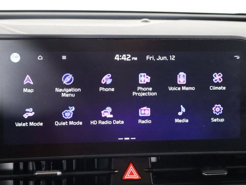 Used 2024 Kia Sportage EX FWD image 28
