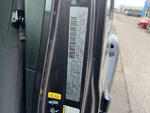 Used 2020 Jeep Wrangler Unlimited Sahara AWD/4WD image 33