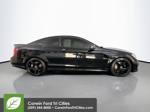 Used 2012 Mercedes-Benz C 63 AMG Coupe image 17