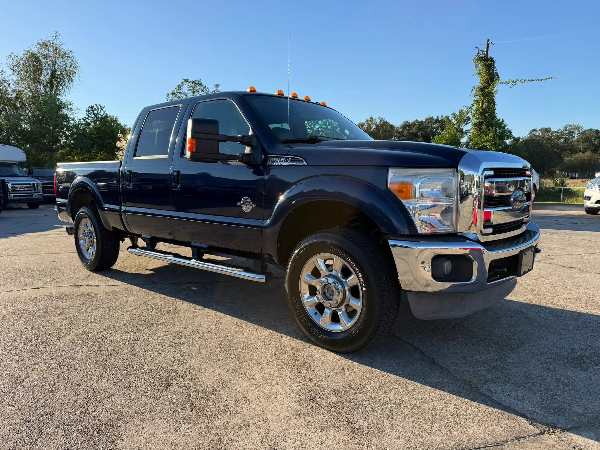Used 2012 Ford F250 Lariat w/ Lariat Interior Pkg AWD/4WD image 7