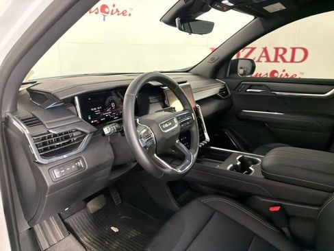 Used 2026 GMC Acadia Elevation w/ Black Edition AWD/4WD image 12