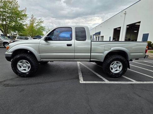 Used 2002 Toyota Tacoma 4x4 Xtracab w/ SR5 Pkg w/ Chrome Pkg image 3