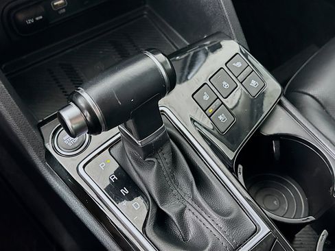 Used 2023 Kia Sportage SX image 25