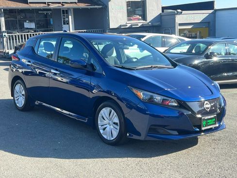 Used 2025 Nissan Leaf S w/ Protection Package image 3