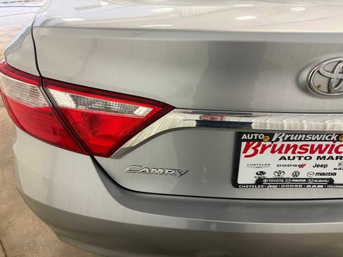 Used 2017 Toyota Camry LE image 17