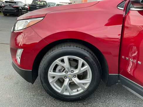 Used 2020 Chevrolet Equinox LT image 32