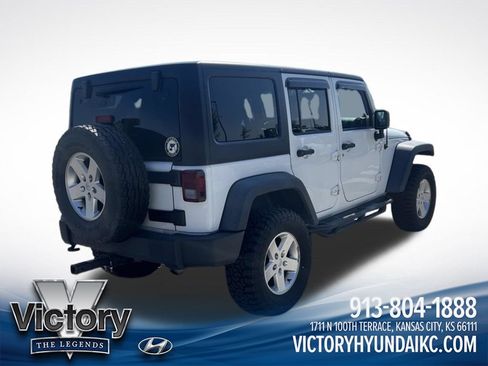 Used 2013 Jeep Wrangler Unlimited Sport AWD/4WD image 5