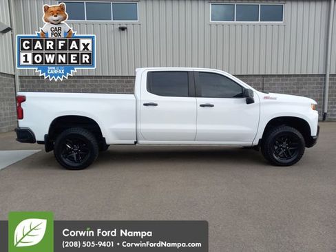 Used 2020 Chevrolet Silverado 1500 Custom Trail Boss w/ Custom Convenience Package image 2
