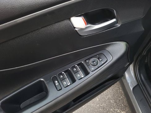 Used 2023 Hyundai Santa Fe SEL image 13