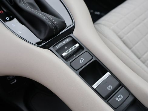 New 2026 Honda HR-V LX image 27