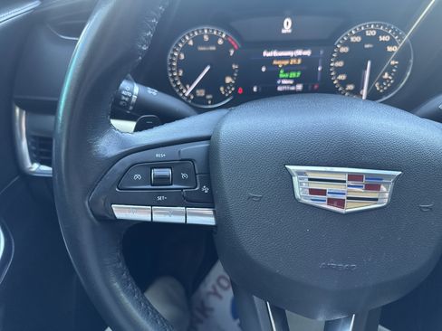 Used 2020 Cadillac XT4 Premium Luxury AWD/4WD image 24