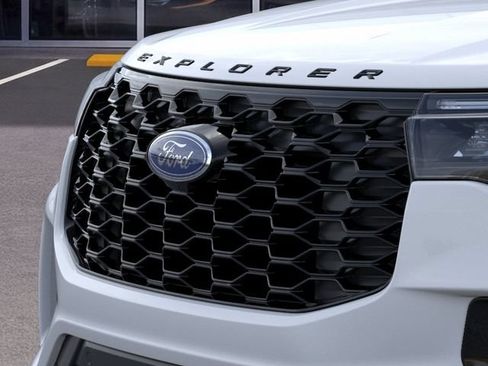 New 2026 Ford Explorer ST-Line w/ ST-Line Street Pack RWD image 17