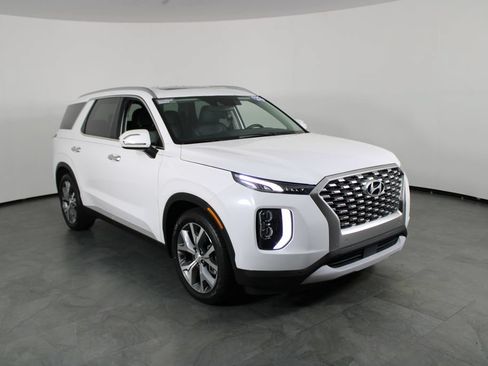 Used 2022 Hyundai Palisade SEL w/ 8P Bench Seat Package FWD image 4