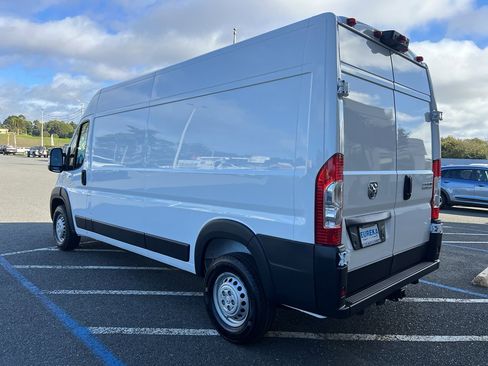 New 2026 RAM ProMaster 2500 w/ Convenience Group image 9