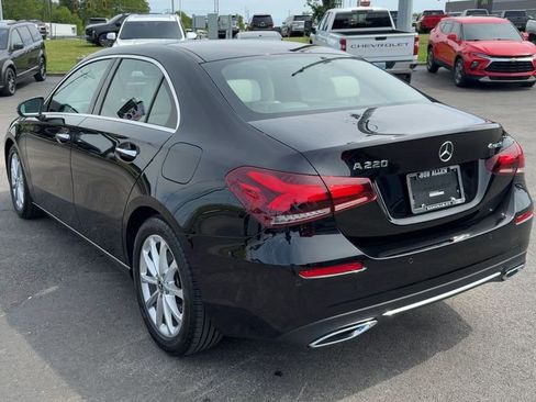 Used 2022 Mercedes-Benz A 220 4MATIC image 5