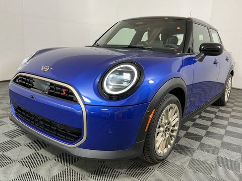 New 2026 MINI Cooper S image 2