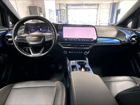 Used 2026 Chevrolet Equinox EV LT w/ Convenience Package II AWD/4WD image 21