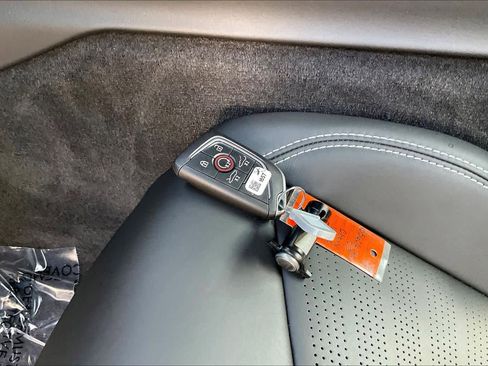 Used 2025 Chevrolet Corvette Z06 image 12