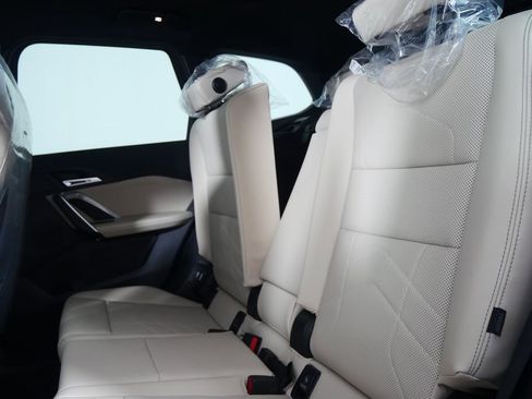 New 2025 BMW X1 xDrive28i image 16