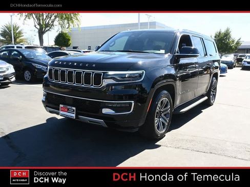 Used 2024 Jeep Wagoneer L Series II image 1