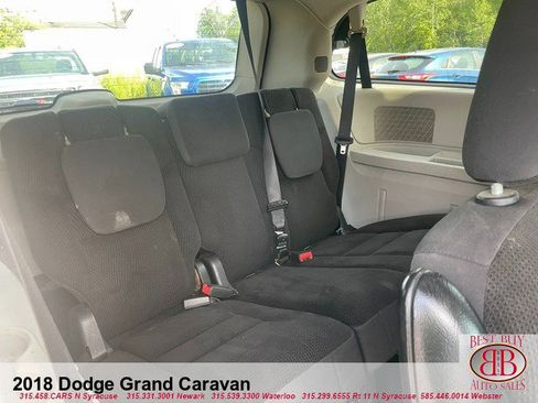 Used 2018 Dodge Grand Caravan SE w/ UConnect Hands-Free Group image 11
