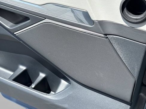 New 2026 Lincoln Navigator Premiere AWD/4WD image 29