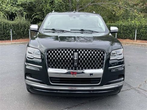 Used 2024 Lincoln Navigator L Black Label image 2