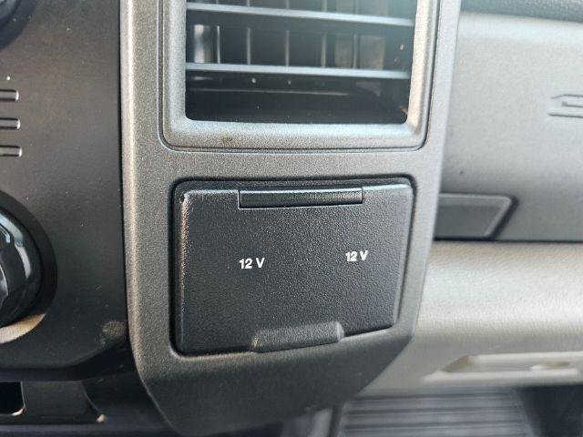Used 2018 Ford F550 2WD Regular Cab Super Duty image 19