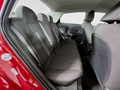 Certified 2023 Hyundai Elantra SEL FWD image 25