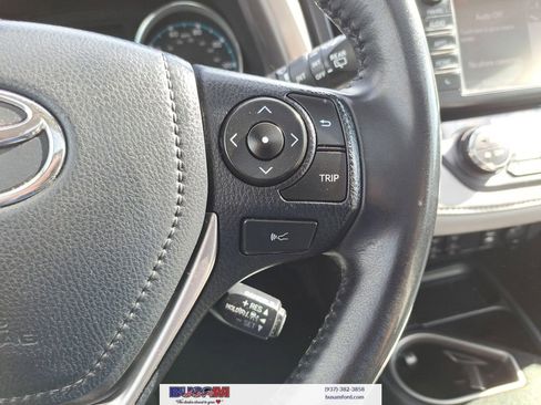 Used 2018 Toyota RAV4 XLE image 17