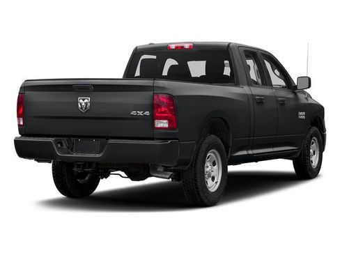 Used 2017 RAM 1500 Express AWD/4WD image 2