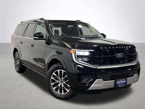 Certified 2025 Ford Expedition Max Platinum image 8