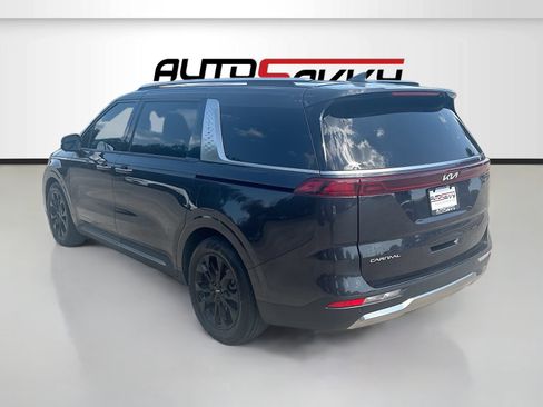Used 2024 Kia Carnival SX FWD image 5