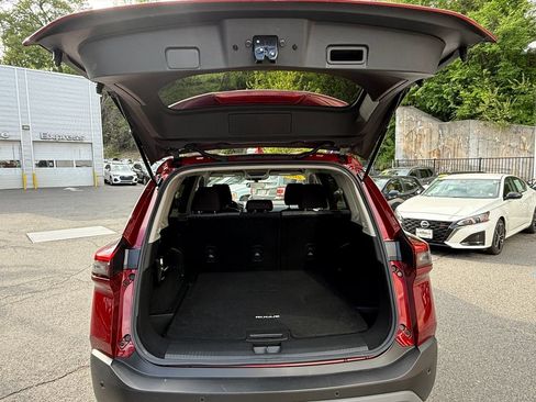 Used 2023 Nissan Rogue SV AWD/4WD image 31