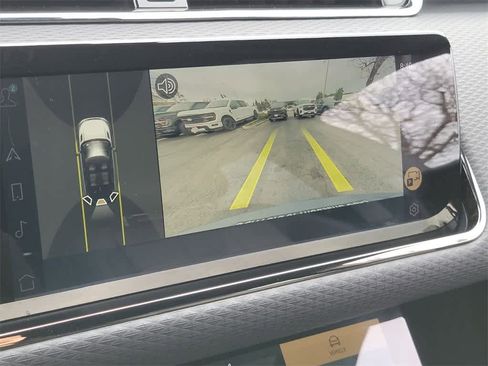 Used 2023 Land Rover Range Rover Evoque R-Dynamic S image 25