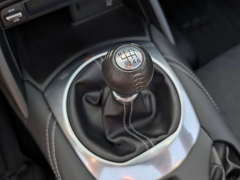 Used 2024 MAZDA MX-5 Miata RF Club RWD image 22