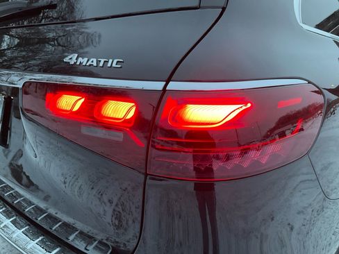 Used 2025 Mercedes-Benz GLS 450 4MATIC image 33